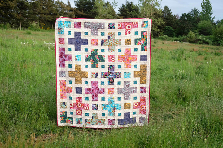 The Violet QAL Week 5 - Quilting and Binding